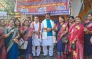 तीर्थयात्रियों की सेवा में बरनवाल महिला समिति ने लगाया शिविर, मेयर-पूर्व डिप्टी मेयर ने किया शुभारंभ